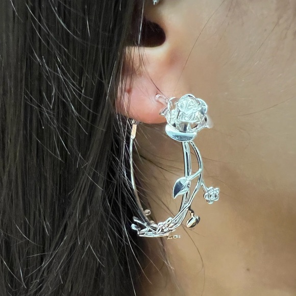 Silver Earrings - Picture 2 of 3